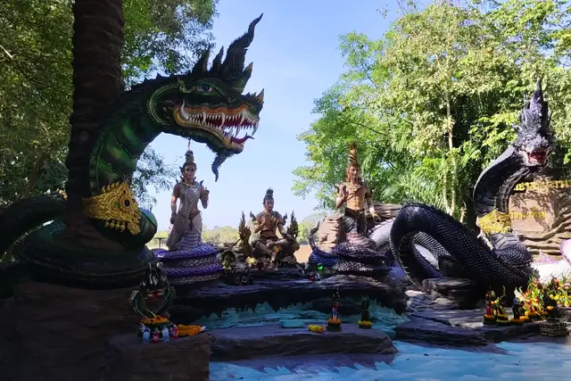 วัดปากโดม