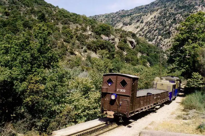 ตั๋วรถไฟและรถบัสระหว่างเมืองในกรีซ