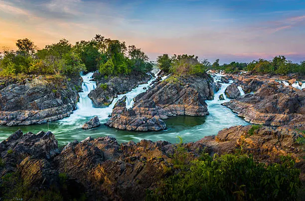 ท่องเที่ยวลาวใต้เชิงสุขภาพ พร้อมรถตู้อุบลลาวใต้ ภาพ 3
