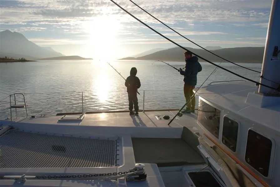ตกปลากับชาวประมงท้องถิ่น Authentic Fishing with a Local Fisherman ทรอมโซ
