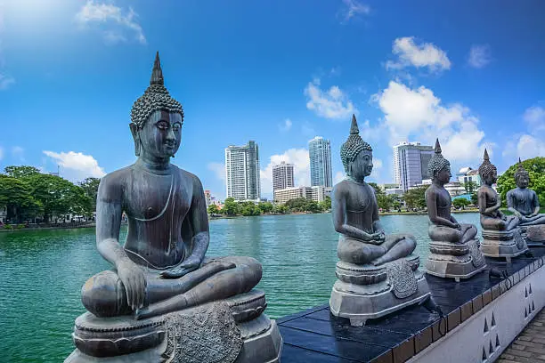 ทัวร์แสวงบุญ เส้นทางเมืองสำคัญแห่งศรัทธาและประวัติศาสตร์: ท่องศรีลังกา