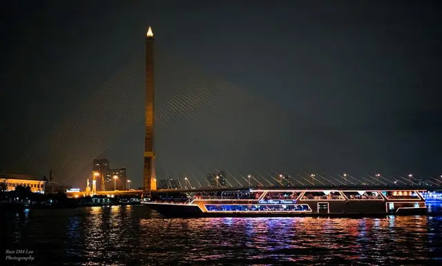 Bangkok Dinner Cruise on the Chao Phraya River /Dinner Cruise With Transfers