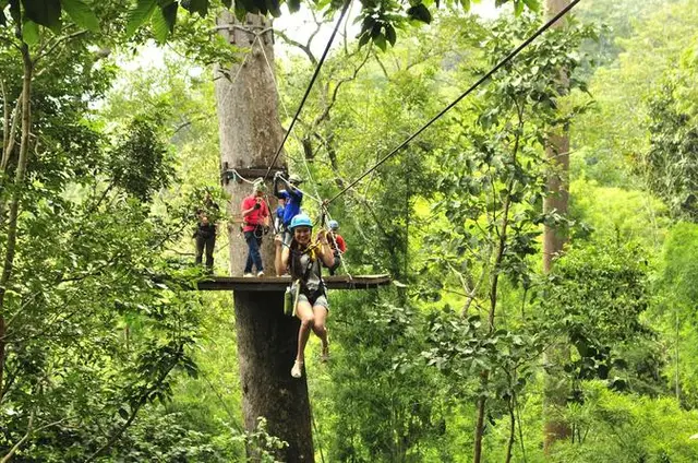 Private Tour: Cycling and Zipline Adventure from Chiang Mai