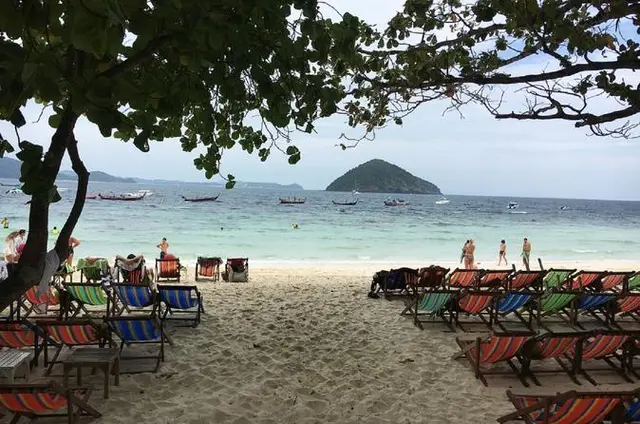 Day Trip to Coral Island with Lunch by Speedboat from Phuket/8 hours