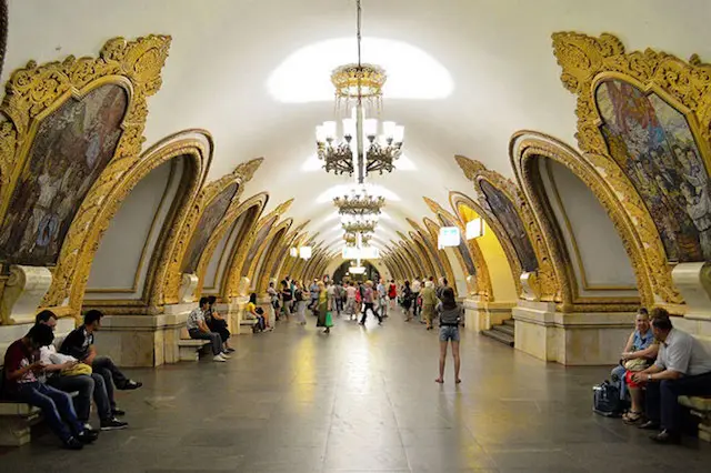 Moscow Metro Tour