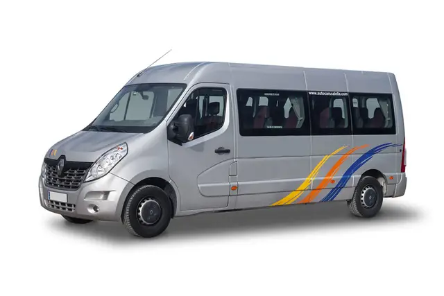 รถโค้ชพร้อมคนขับในบาเซโลน่า / สเปน Microbus 16 ที่นั่ง ให้เช่าในสเปน