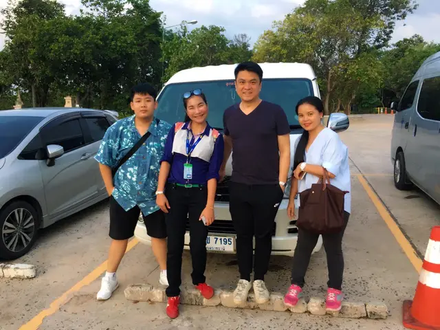 โปรแกรมทัวร์อุบลราชธานี - ลาวใต้ เมืองปากเซ มีบริการรถตู้ลาวใต้ รถตู้วีไอพีแบบส่วนตัว