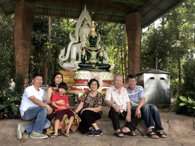 โปรแกรมทัวร์อุบล อุบล - ขัวน้อยบ้านชีทวน - โขงเจียม (LOVELY UBON 3 DAYS)