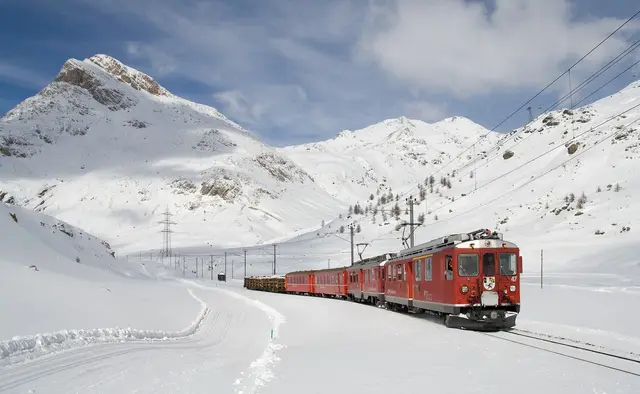รถไฟวิวสวย