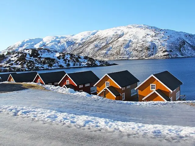 โรดทริปชมฟยอร์ดฤดูหนาว Winter Fjord Road Trip ถ่ายภาพกับผู้ประสานงาน Wandering Owl
