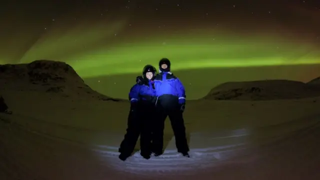ขับสโนว์โมบิลยามค่ำ Evening Snowmobile Safari ที่แคมป์ Hatteng ลุ้นแสงเหนือ