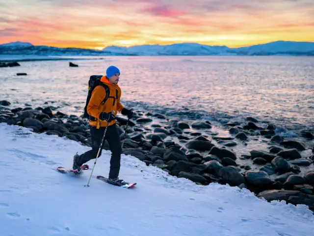 เดินลุยหิมะเทือกเขาลิงเงน Snowshoe Hike in the Lyngen Alps กลุ่มไม่เกิน 8 คน