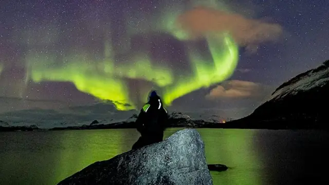 ล่าแสงเหนือกับช่างภาพ Marianne's Passionate Aurora Borealis Hunt รถ 4x4