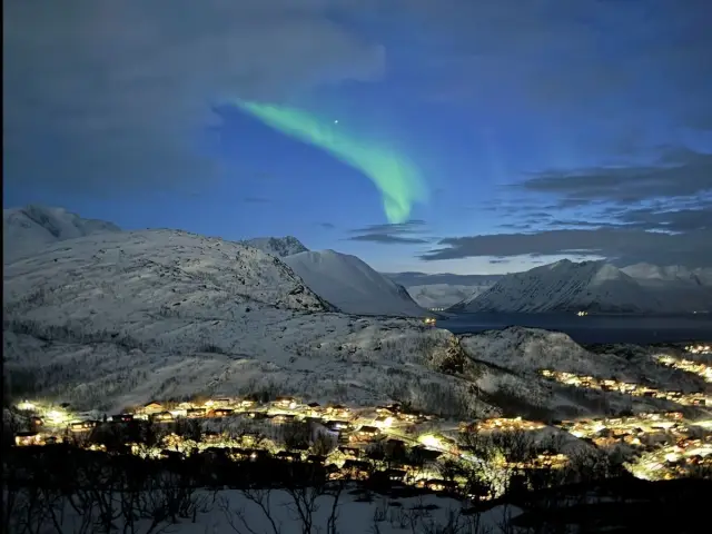 ล่าแสงเหนือและดูดาวที่สเกียร์วอย Northern Lights Chase and Stargazing