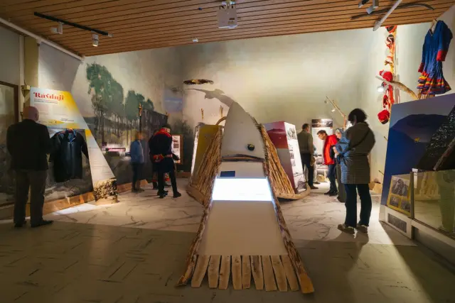 ชมนิทรรศการซามีกับผู้ประสานงาน Guided Tour of the Sámi Exhibitions พิพิธภัณฑ์มหาวิทยาลัย