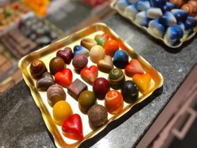 เดินชิมขนมหวานในทรอมโซ Sweet Temptations Walk พร้อมเค้กและเครื่องดื่มร้อน
