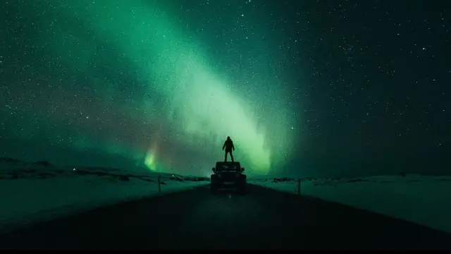 ล่าแสงเหนือ Northern Lights Chase กลุ่มเล็กรถ Mercedes จากทรอมโซ