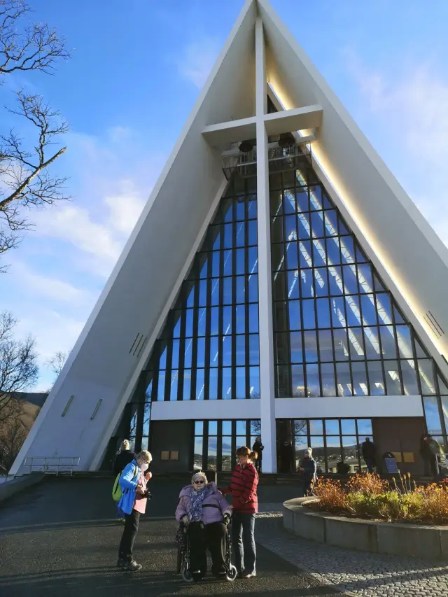 ทัวร์รอบเกาะทรอมโซ Tromsø Island Tour รองรับวีลแชร์