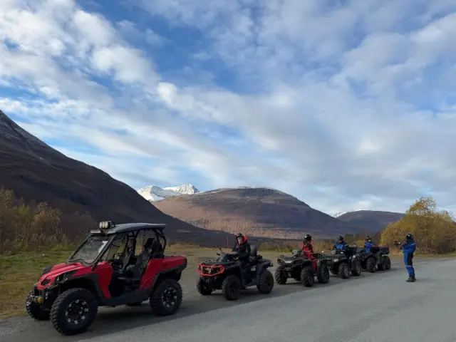 ขับ ATV ซาฟารีที่ลิงเงนฟยอร์ด Quadbike Safari in Lyngenfjord รอบกลางวันหรือค่ำ