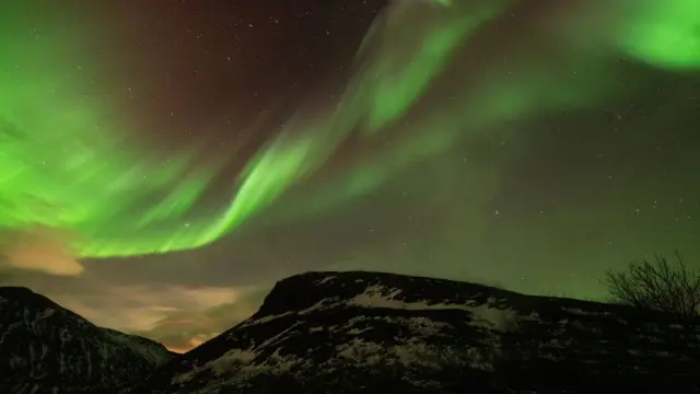 ล่าแสงเหนือกับผู้ประสานงานท้องถิ่น Hello Tromsø กลุ่มไม่เกิน 18 คน