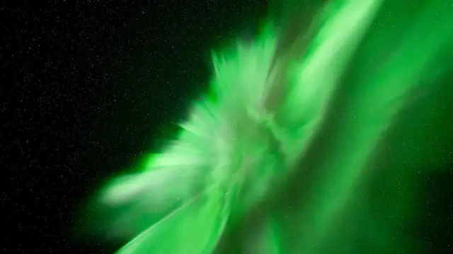 ล่าแสงเหนือกับผู้ประสานงานท้องถิ่น Northern Lights Tour with Local Guide and Photos