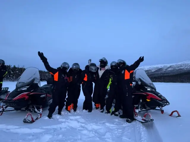 ขับสโนว์โมบิลรอบบ่ายที่หุบเขา Skibotn Afternoon Snowmobile Tour จากทรอมโซ