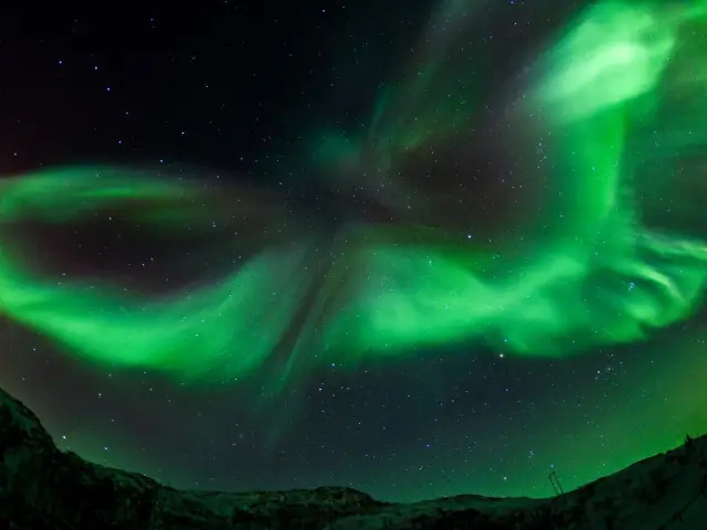 ล่าแสงเหนือและดูดาวที่สเกียร์วอย Northern Lights Chase and Stargazing