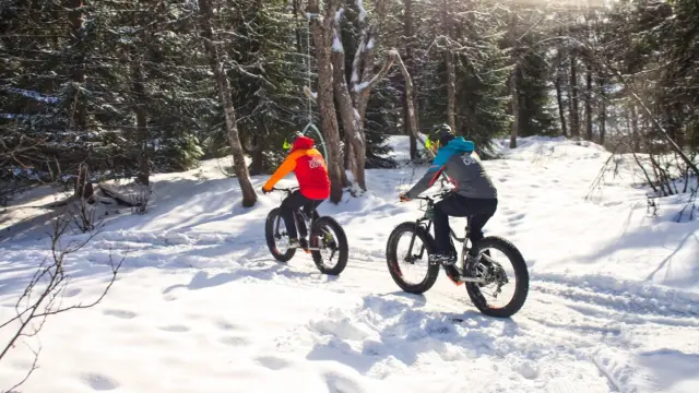 ปั่นจักรยานไฟฟ้าล้อโต Electric Fatbike ในหิมะ ทรอมโซ ช่วง Polar Night