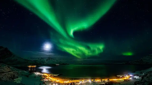 ล่าแสงเหนือกับช่างภาพ Marianne's Passionate Aurora Borealis Hunt รถ 4x4