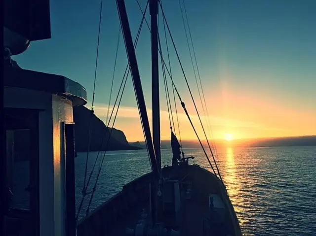 ล่องเรือตกปลายามเย็น Evening Fishing Cruise เรือ Hermes II ทรอมโซ