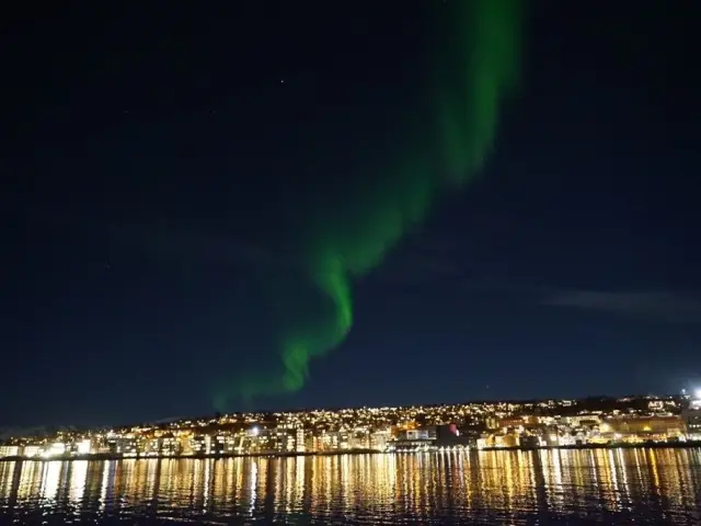 ล่องเรือคาตามารันลำเล็กชมแสงเหนือ Northern Lights Catamaran Cruise