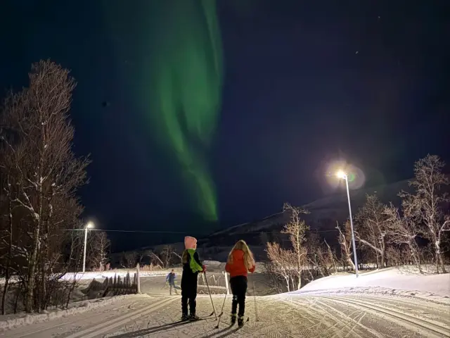 เรียนสกีครอสคันทรี Cross-Country Ski กับผู้ประสานงานท้องถิ่น ทรอมโซ