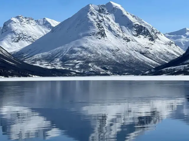 ตกปลาฟยอร์ดหน้าร้อนกับเรือ Barracuda Tromsø Arctic Fishing Adventure
