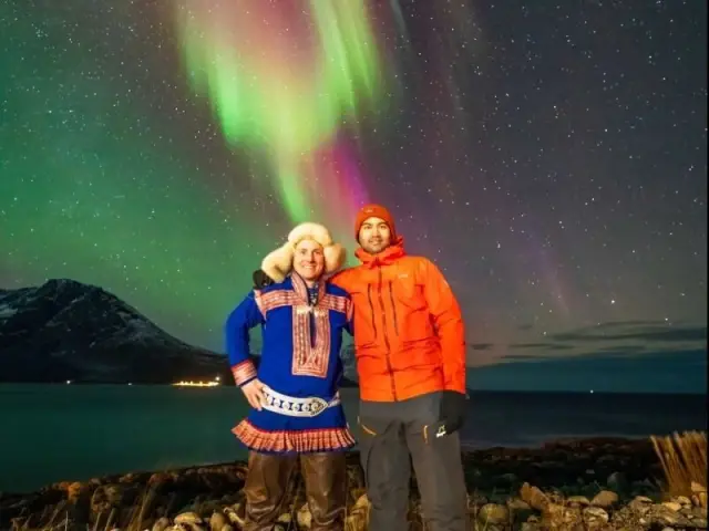 ล่าแสงเหนือฟังเรื่องเล่าซามี Northern Lights Tour with Sámi Storytelling