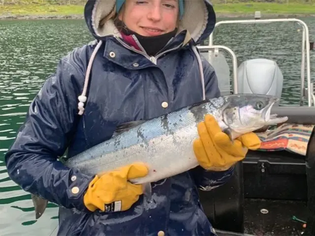 ตกปลาฟยอร์ดหน้าร้อนกับเรือ Barracuda Tromsø Arctic Fishing Adventure