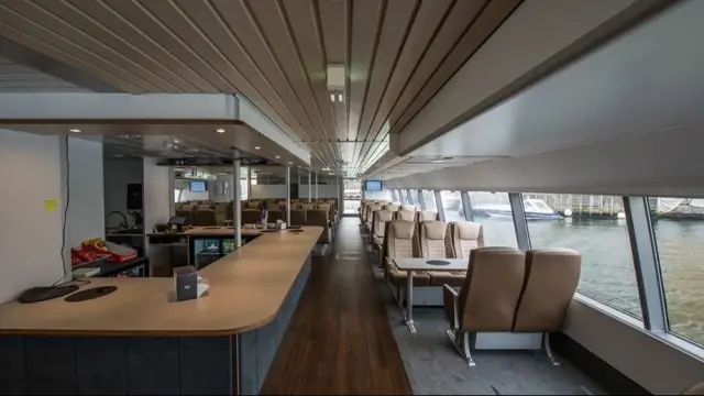 ล่องเรือชมวาฬบนเรือ MS Gabriele จากใจกลางทรอมโซ