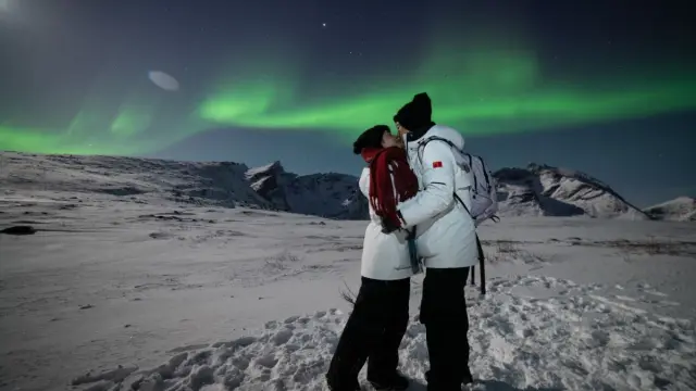 ล่าแสงเหนือกับผู้ประสานงานท้องถิ่น Hello Tromsø กลุ่มไม่เกิน 18 คน